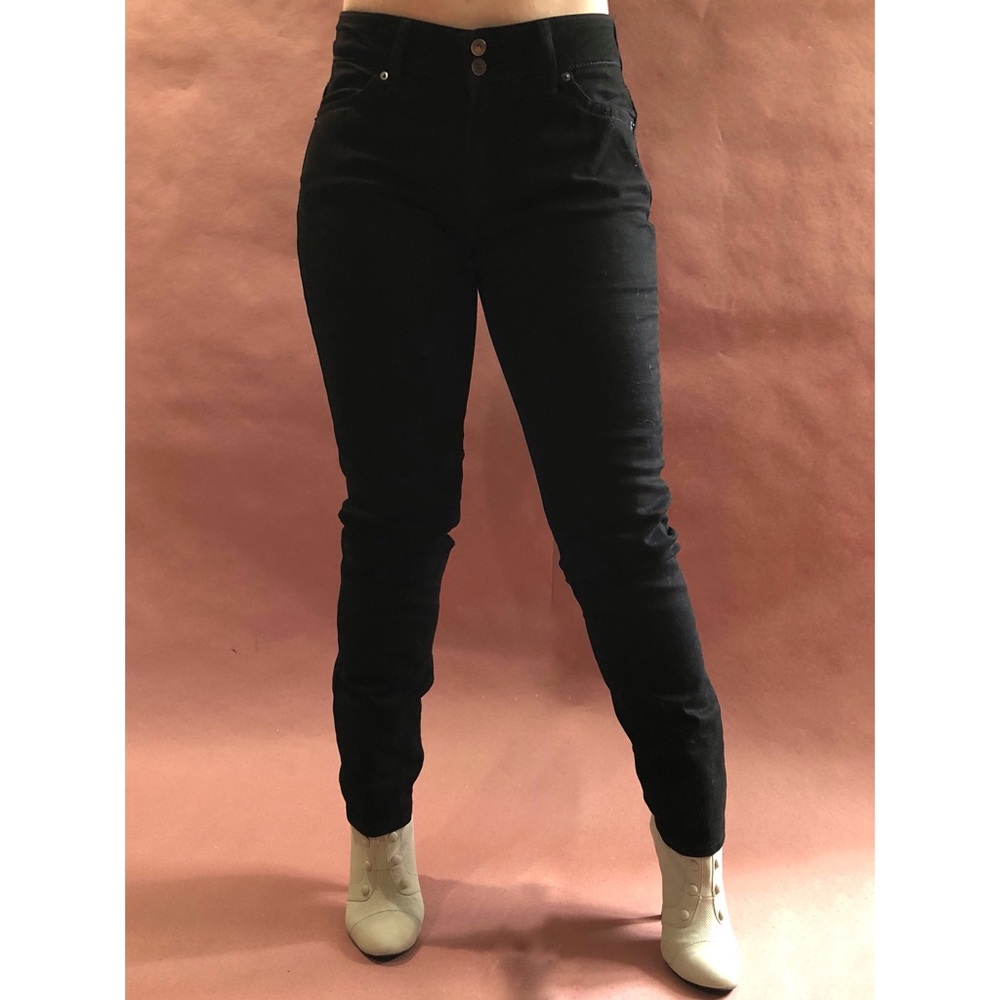 Women’s Mom Jean